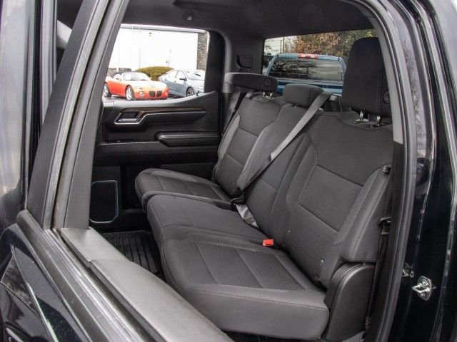 Used 2025 Chevrolet Silverado 1500 LT image 18