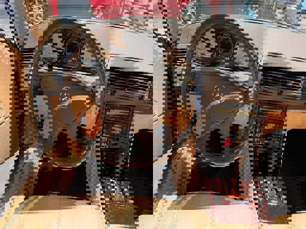 Used 2000 Mercedes-Benz SL 500 image 16