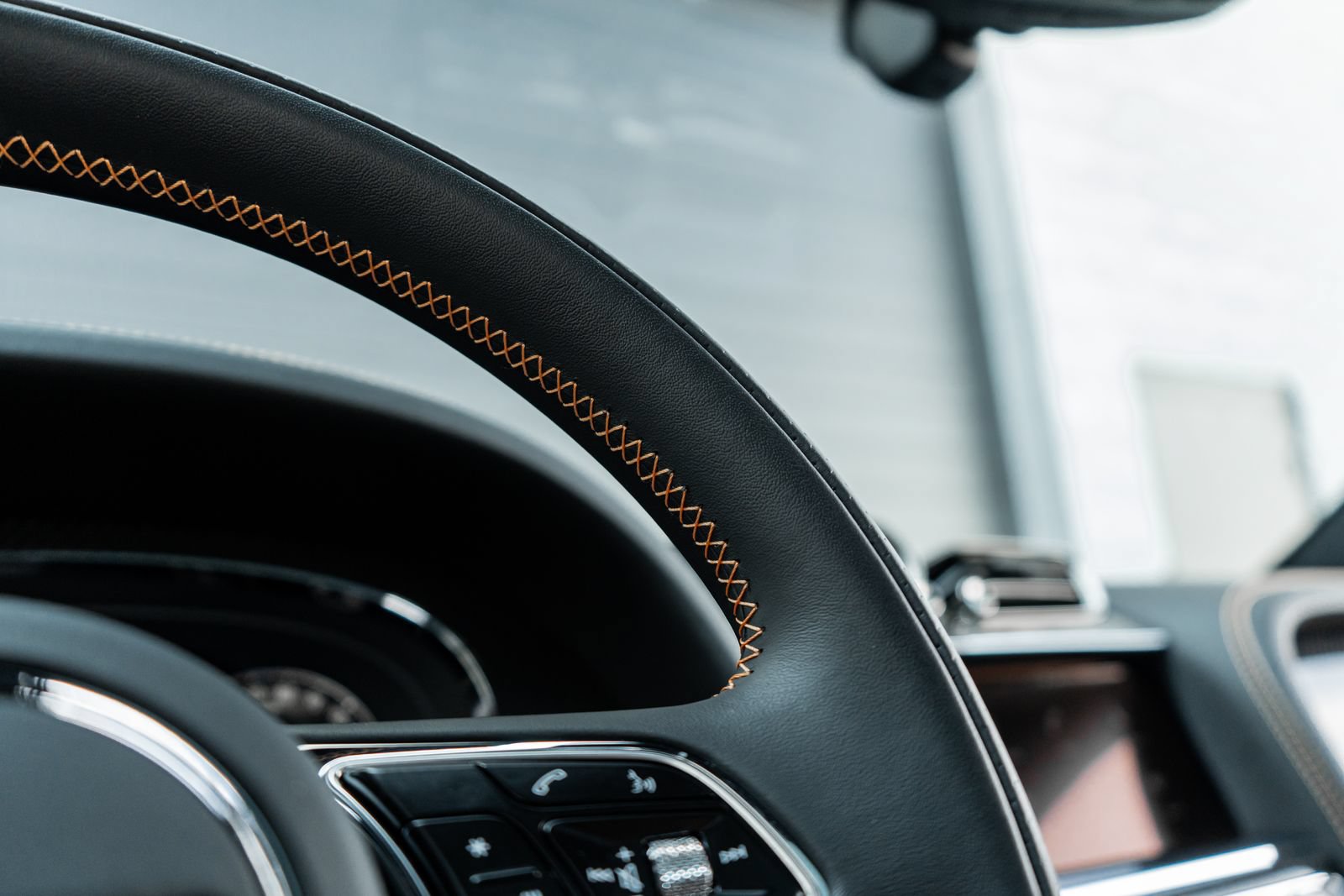 Certified 2026 Bentley Bentayga Speed AWD/4WD image 32