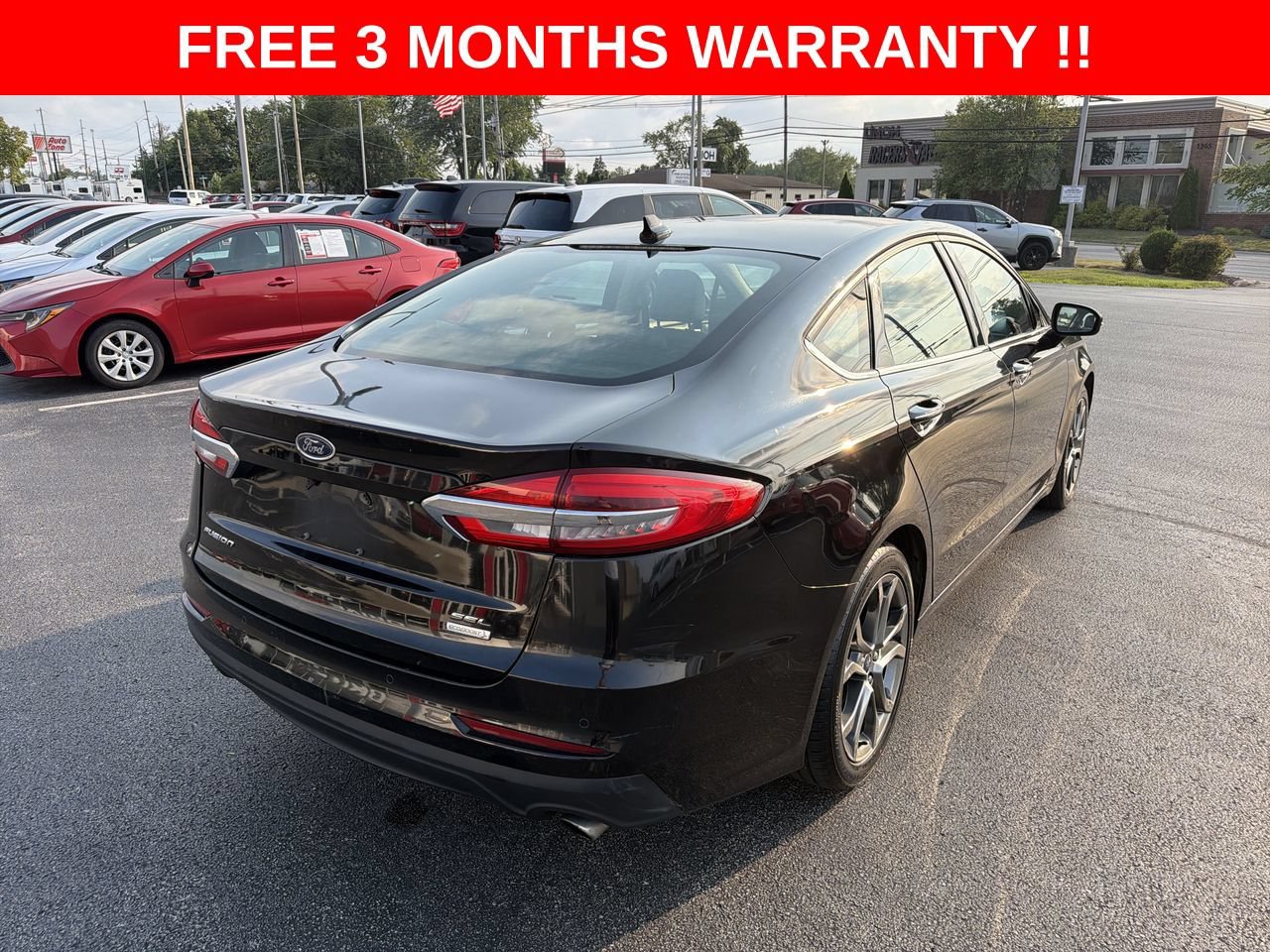 Used 2020 Ford Fusion SEL FWD image 30