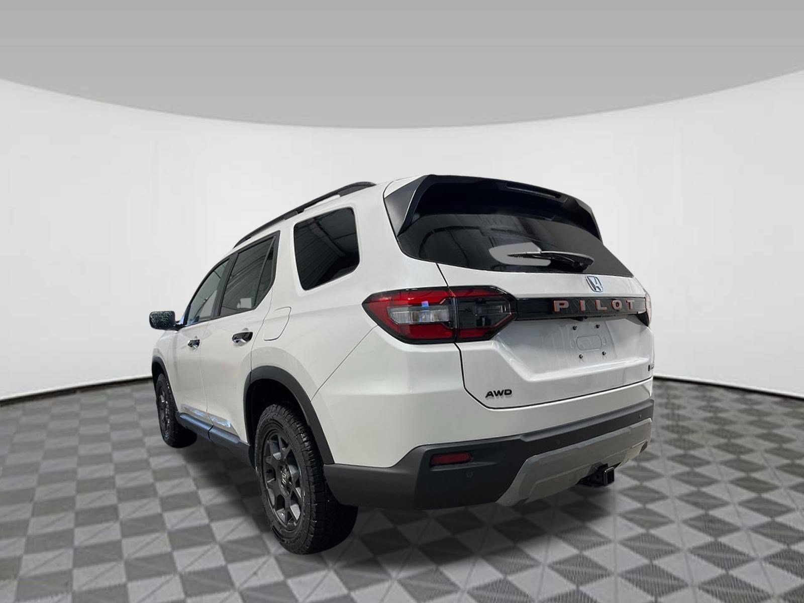 New 2026 Honda Pilot TrailSport image 4