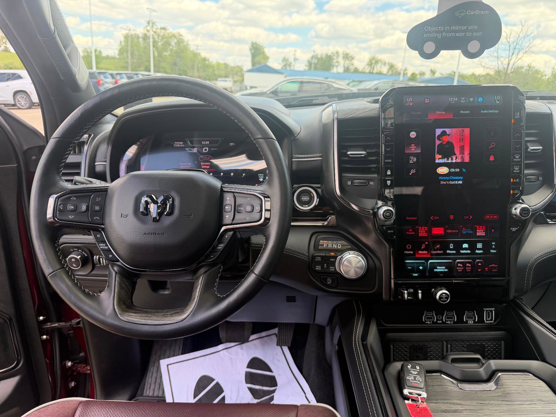 Used 2025 RAM 1500 Limited AWD/4WD image 19
