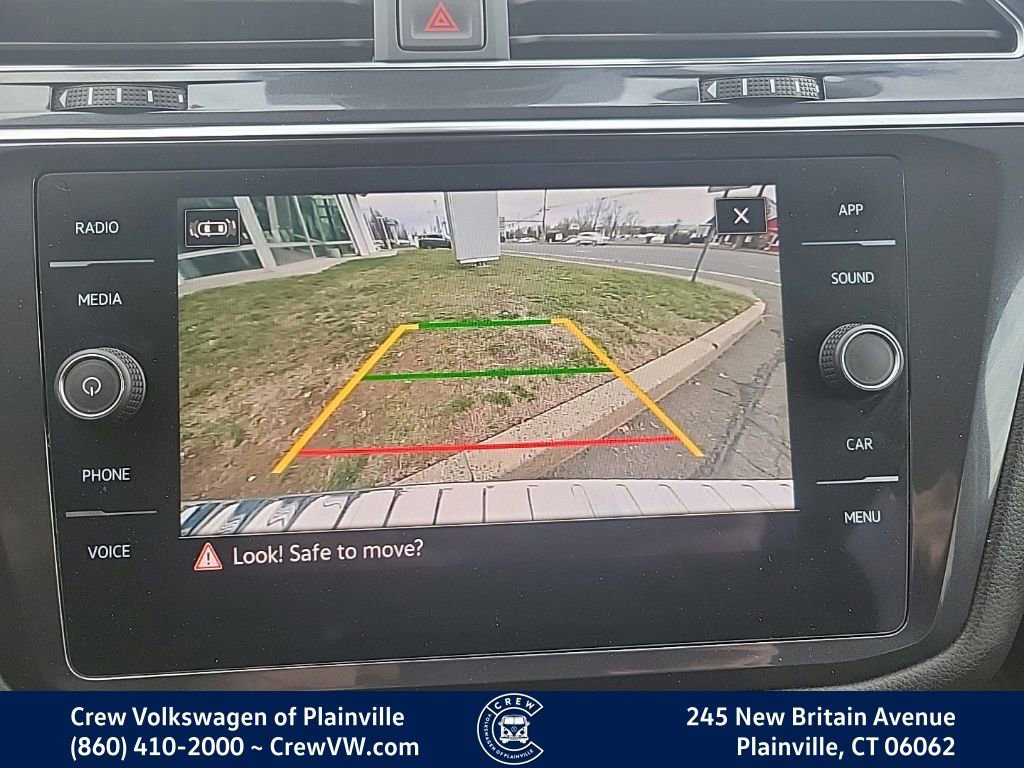 Certified 2022 Volkswagen Tiguan SE image 7