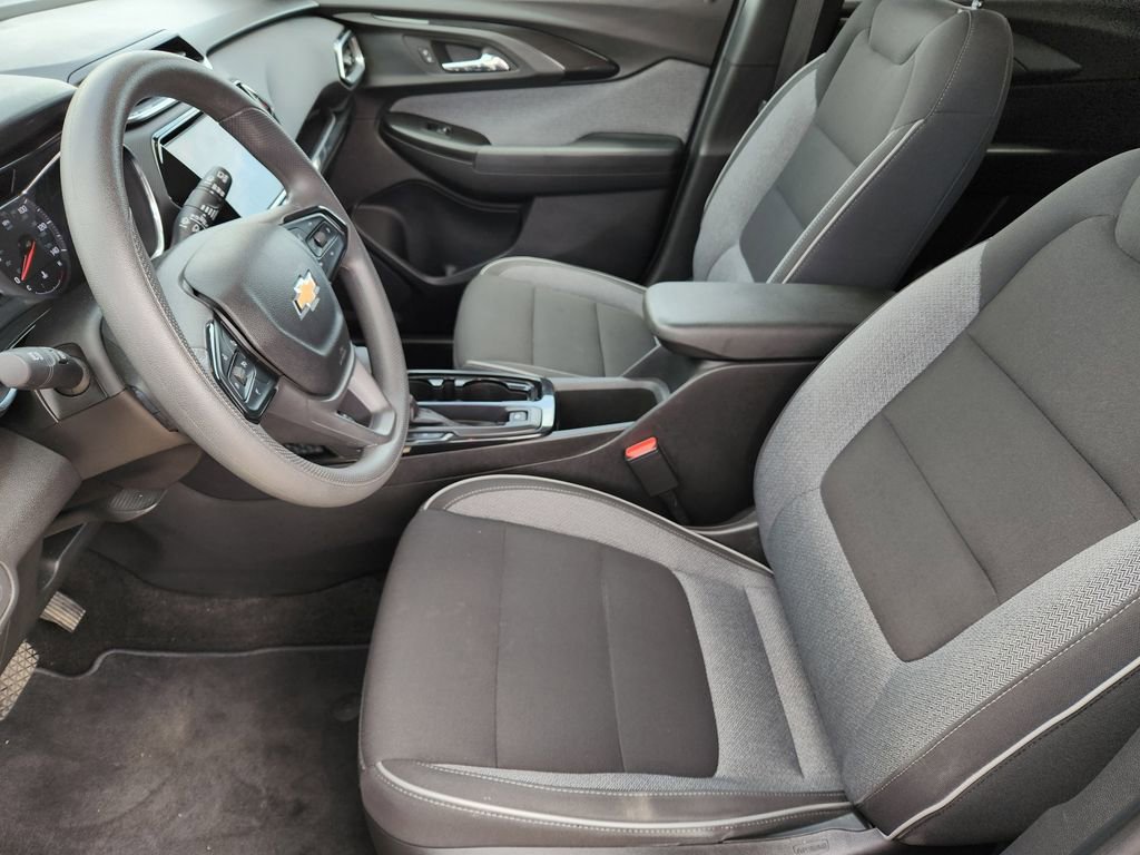 Used 2022 Chevrolet TrailBlazer LT w/ Convenience Package FWD image 19