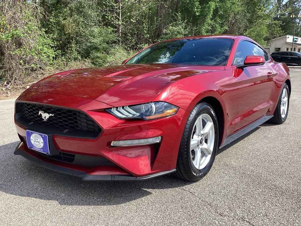 Used 2019 Ford Mustang Coupe image 3