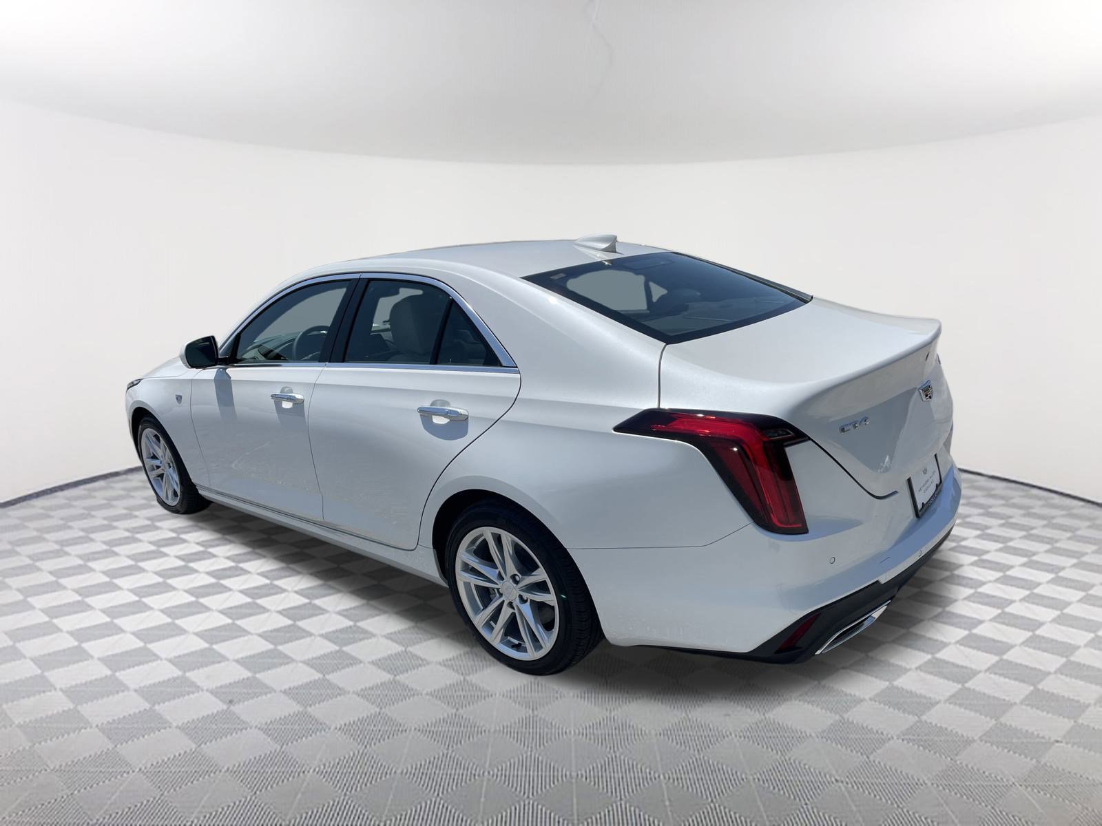 New 2025 Cadillac CT4 Luxury image 3