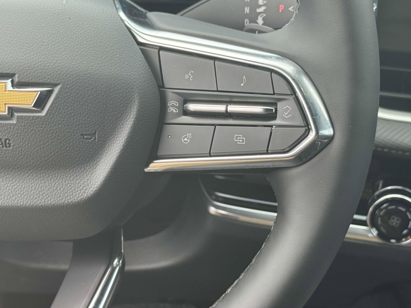 New 2026 Chevrolet Equinox LT image 10
