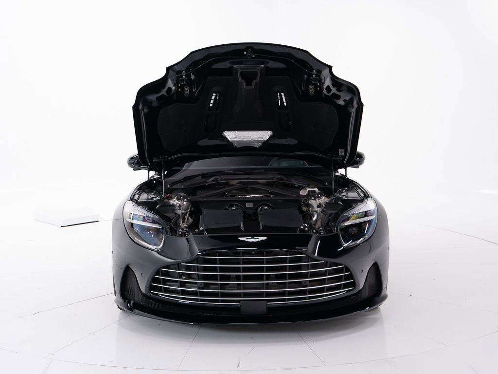 Used 2025 Aston Martin DB12 Coupe image 40