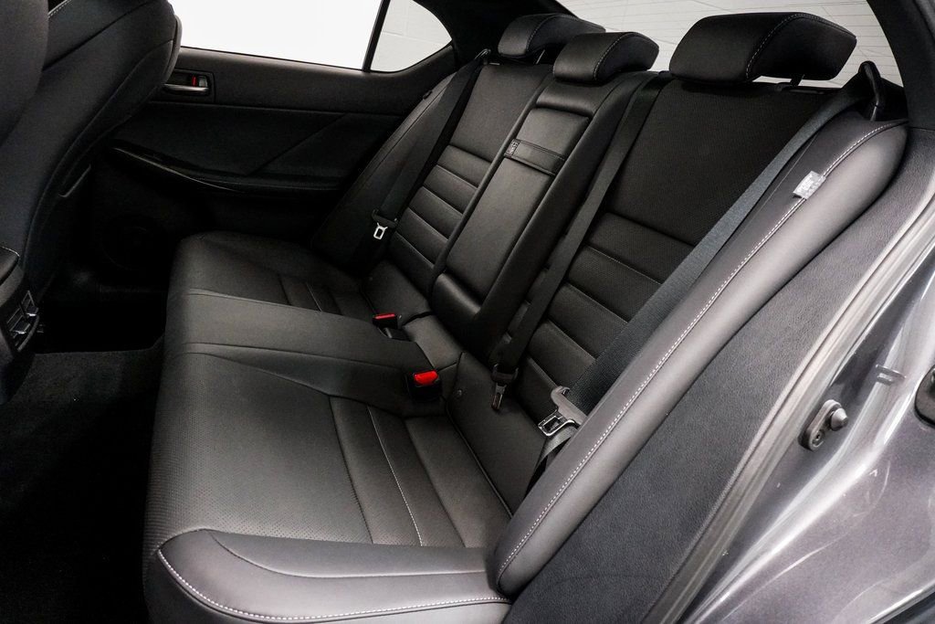 Used 2023 Lexus IS 350 F Sport image 9