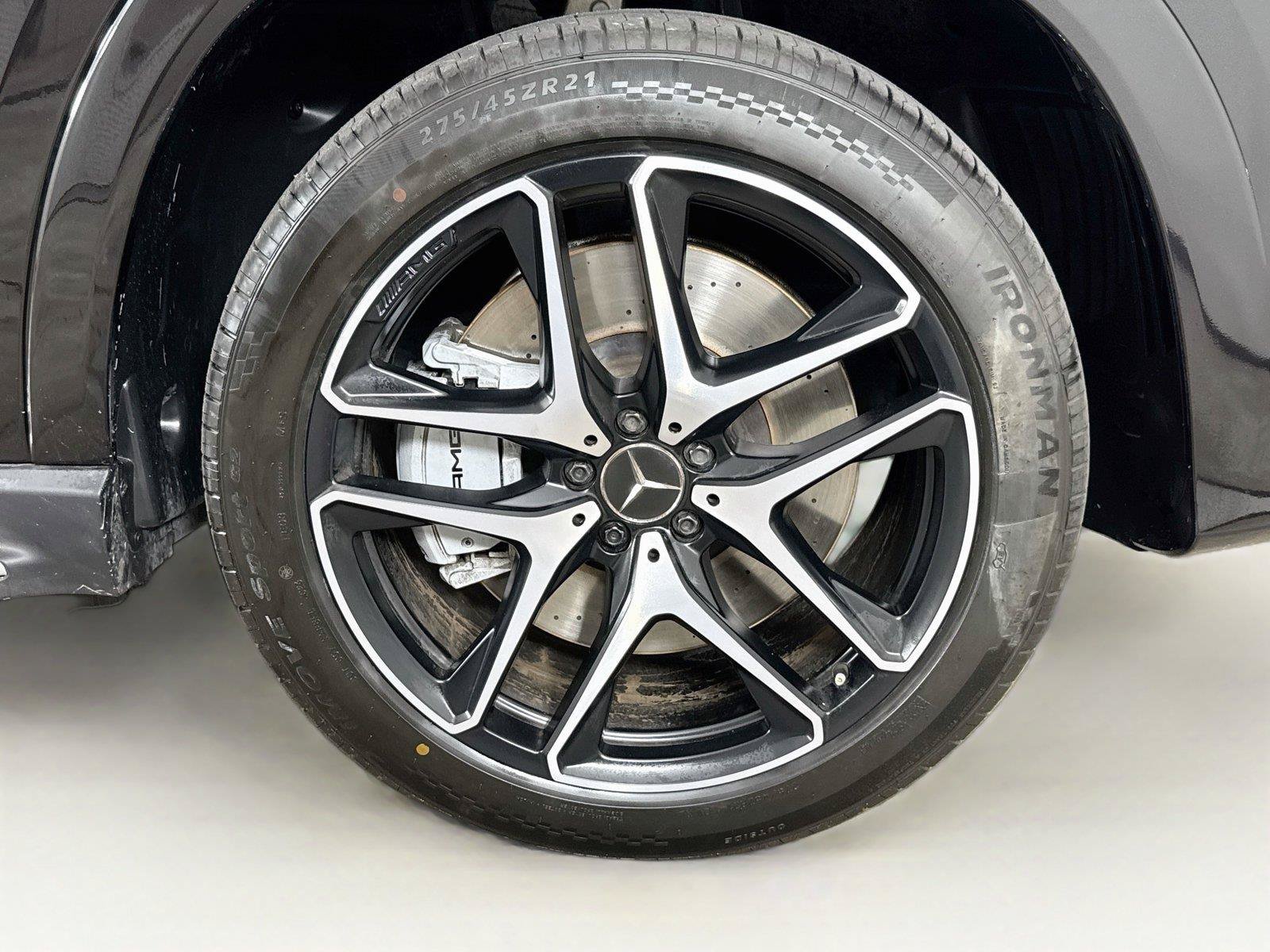 Used 2025 Mercedes-Benz GLE 53 AMG 4MATIC Coupe w/ Driver Assistance Package image 40