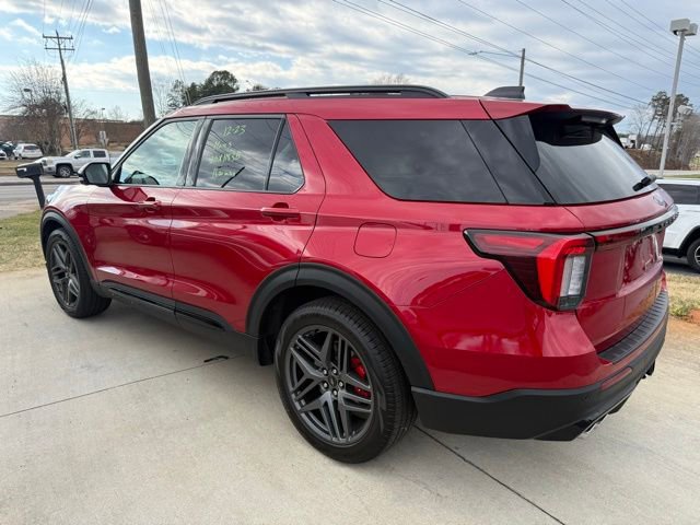 Used 2025 Ford Explorer ST w/ Sun And Sound Package image 8