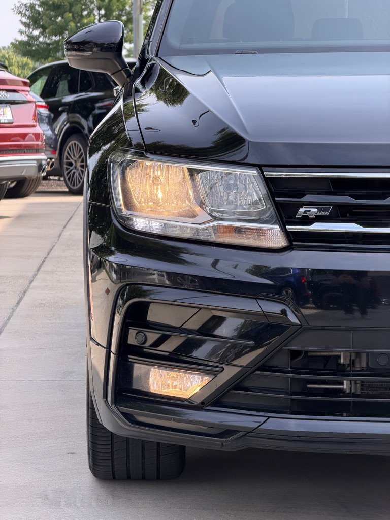 Used 2021 Volkswagen Tiguan SE R-Line AWD/4WD image 12