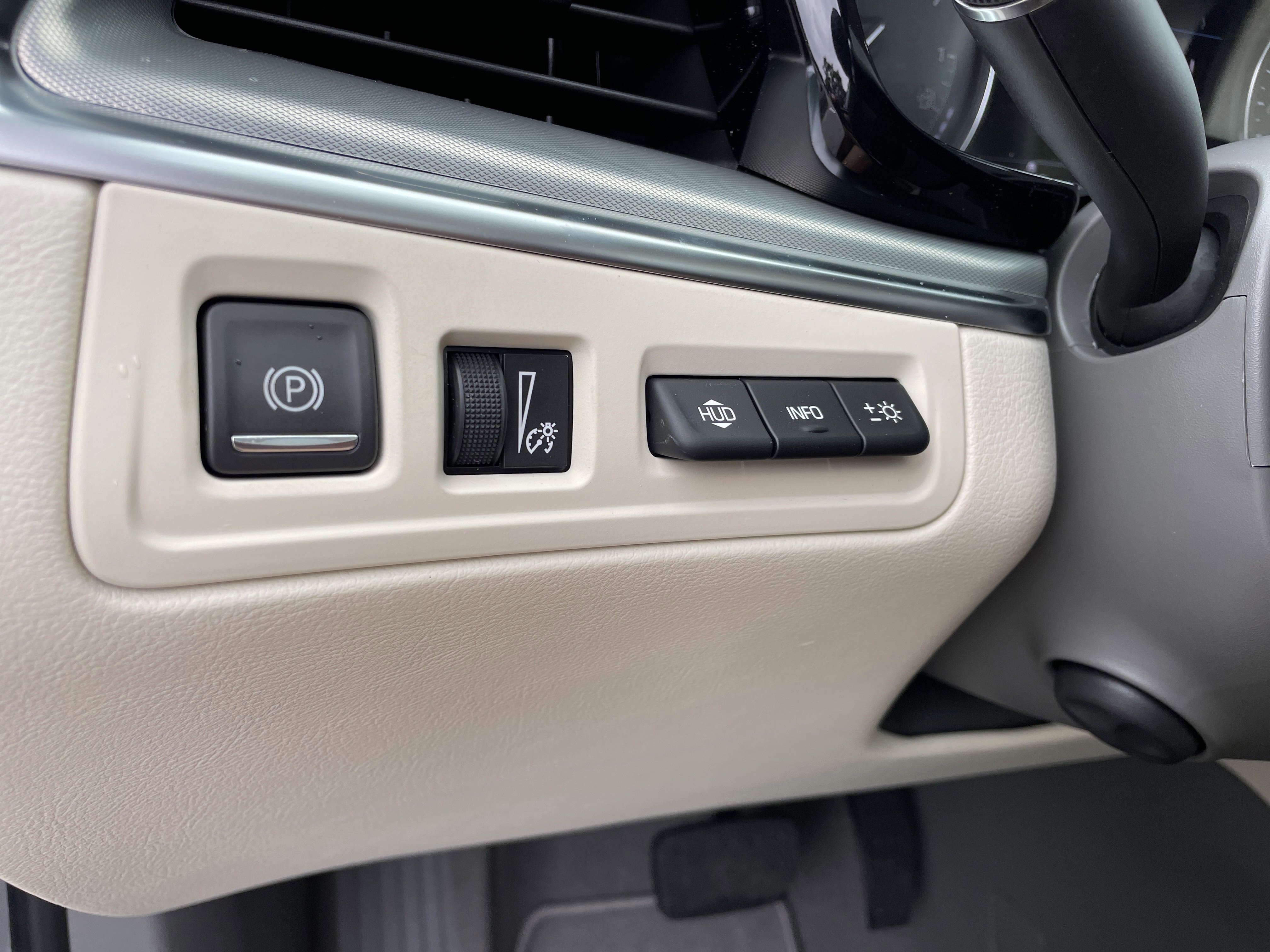 New 2025 Cadillac XT5 Premium Luxury w/ Technology Package FWD image 27