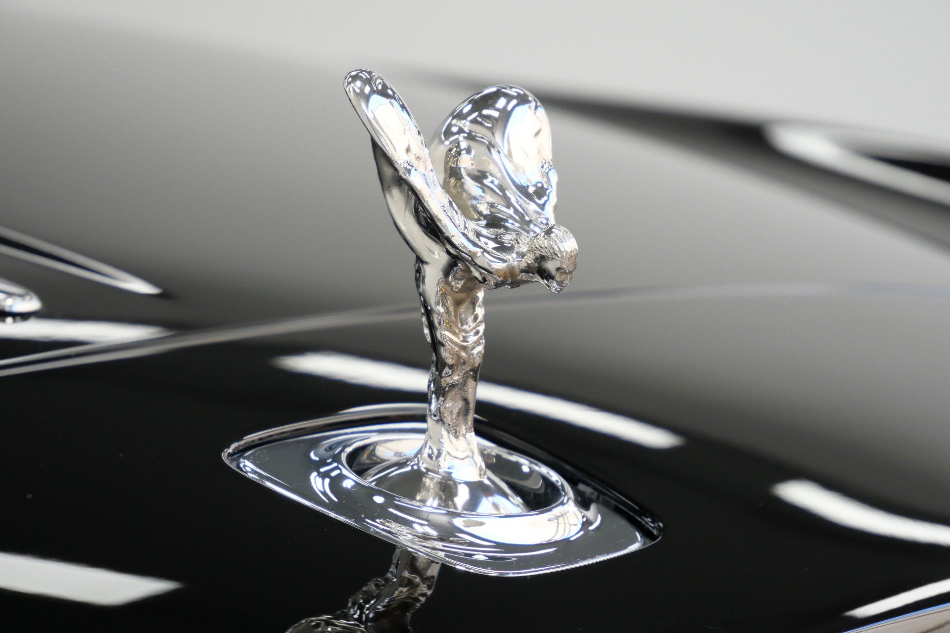 Used 2019 Rolls-Royce Ghost Extended Wheelbase RWD image 50