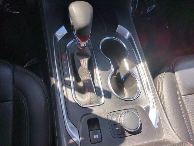 Used 2023 Chevrolet Traverse RS image 23