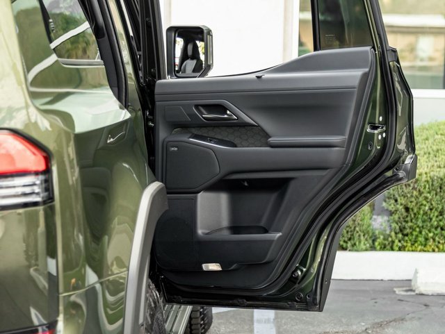 Used 2025 Lexus GX 550 image 22
