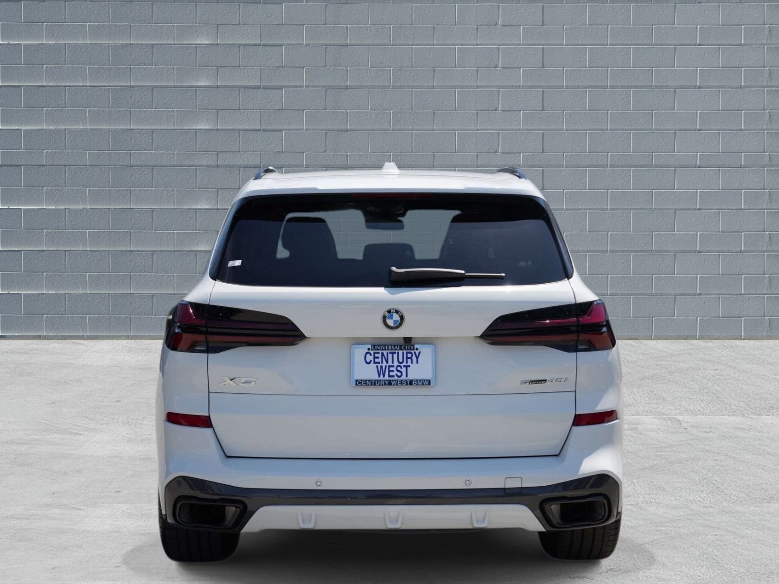 Used 2025 BMW X5 sDrive40i w/ M Sport Package RWD image 4