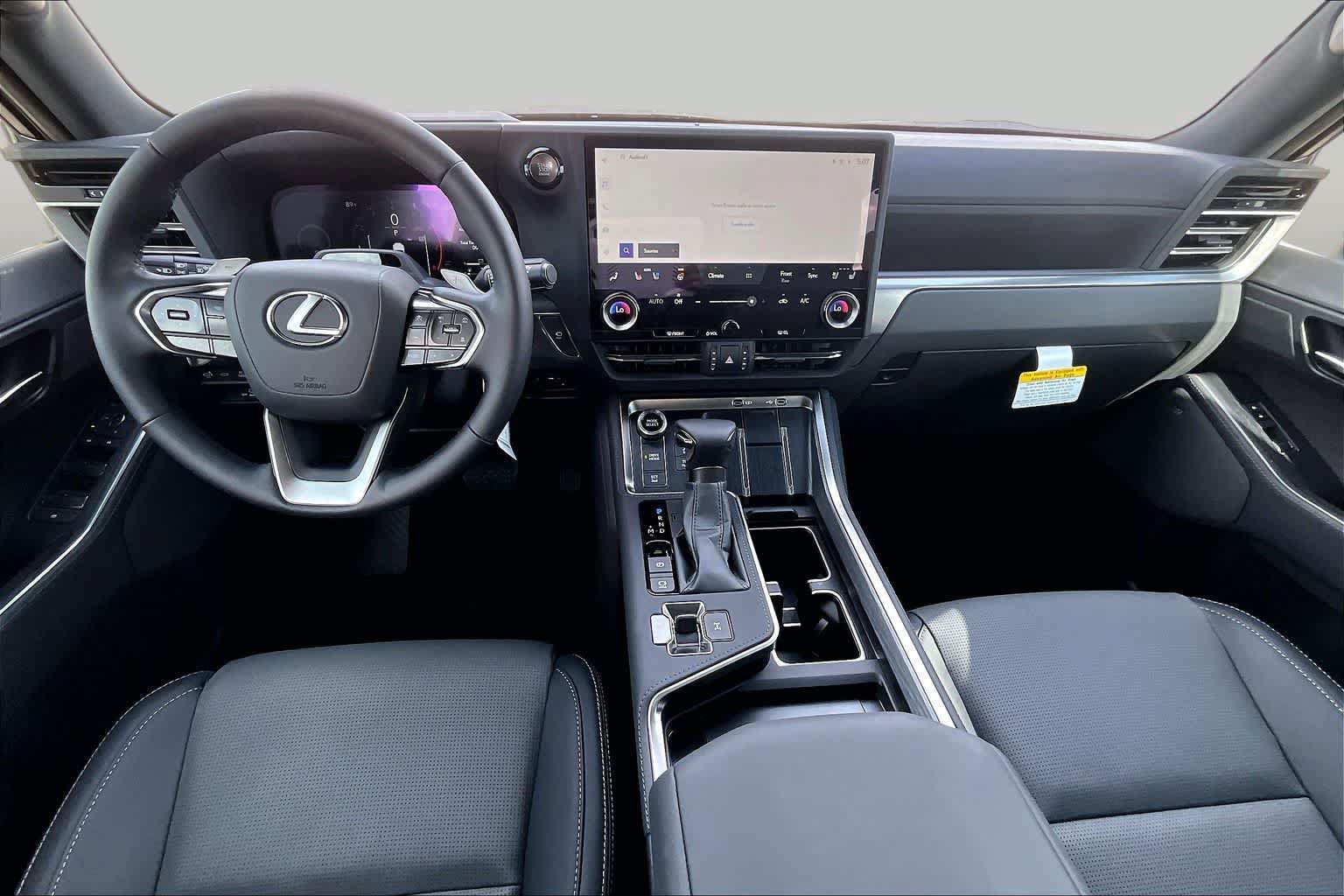 New 2026 Lexus GX 550 w/ Cold Area Package AWD/4WD image 8