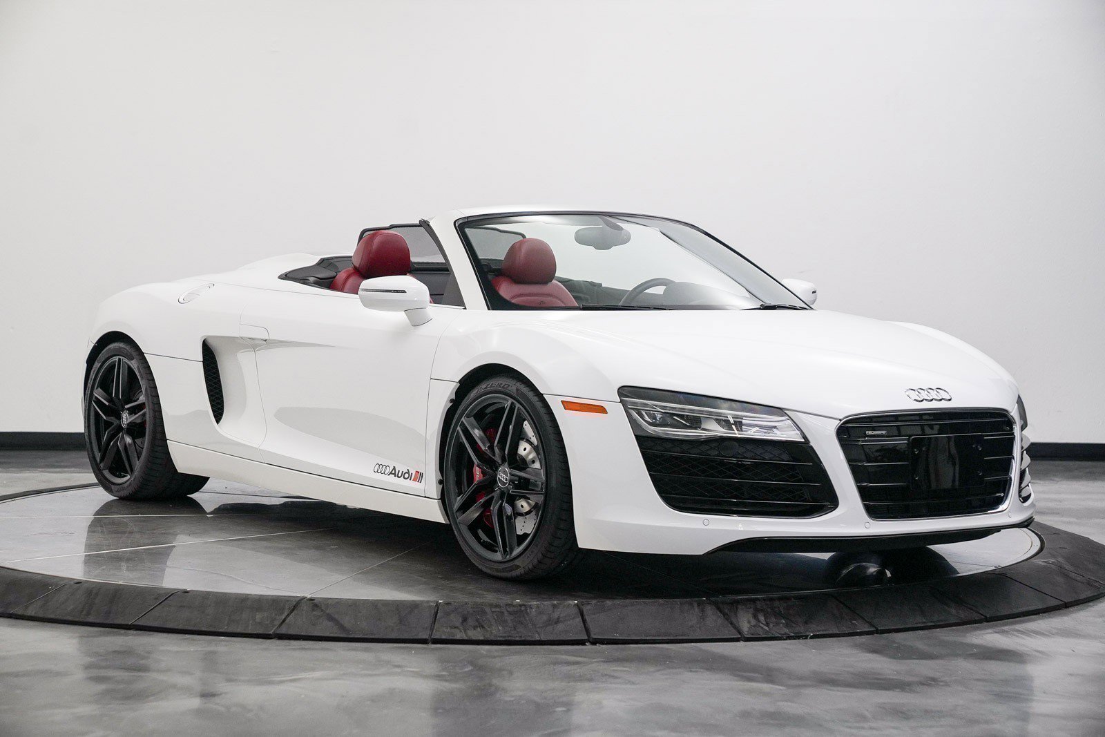 Used 2015 Audi R8 V8 image 25