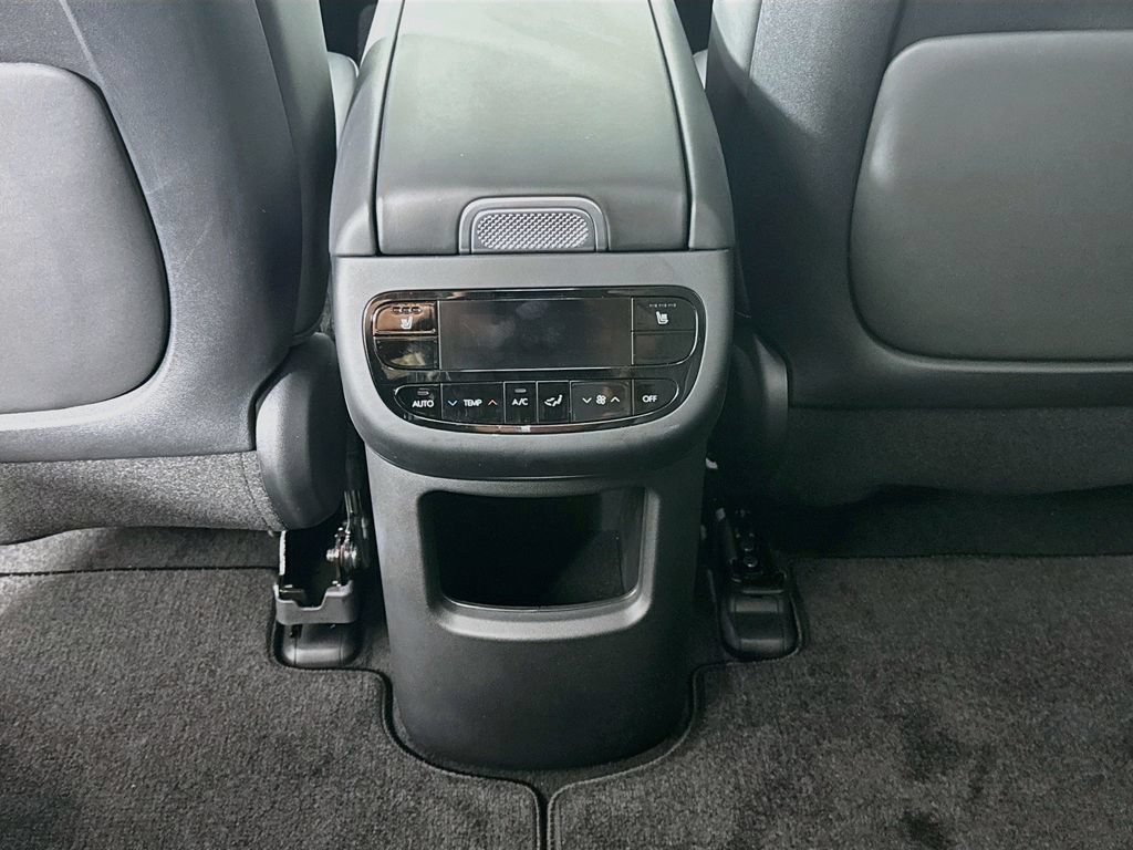 Certified 2026 Hyundai Ioniq 9 SEL AWD/4WD image 27