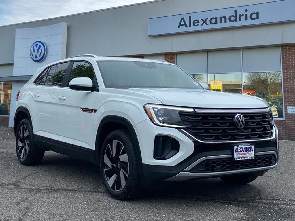 Certified 2024 Volkswagen Atlas Cross Sport SE w/ Panoramic Sunroof Package FWD image 1