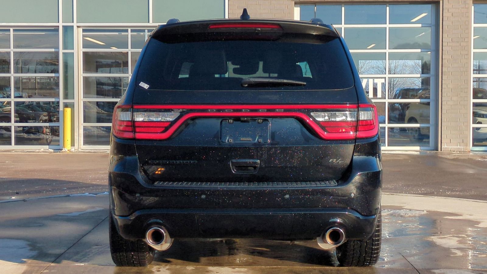 Used 2023 Dodge Durango R/T w/ Hemi Orange Plus Package image 7