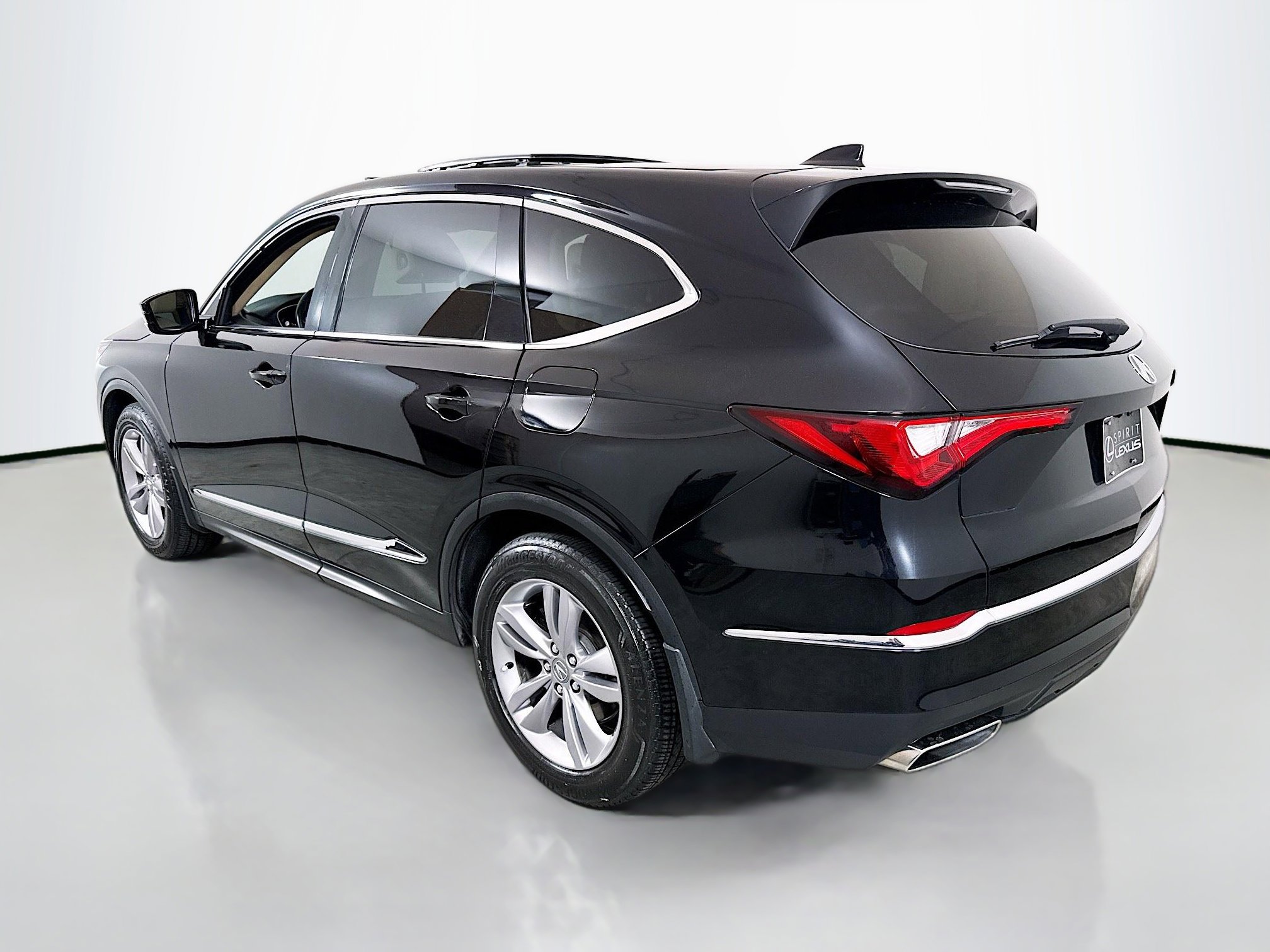 Used 2022 Acura MDX SH-AWD image 5