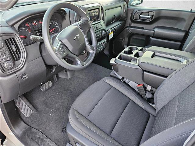 New 2026 Chevrolet Silverado 1500 Custom Trail Boss w/ LPO, Dark Essentials Package image 3