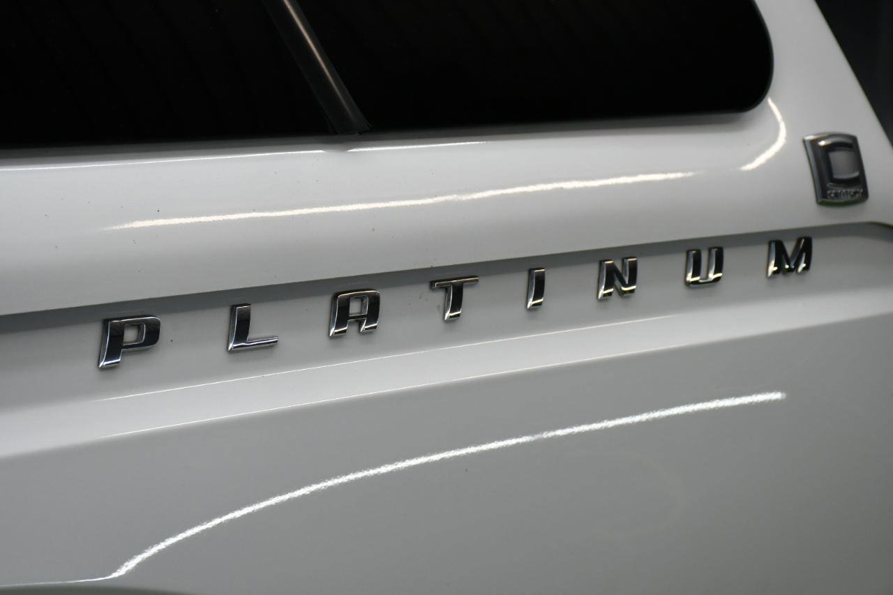 Used 2016 Ford F250 Platinum w/ FX4 Off-Road Package AWD/4WD image 5