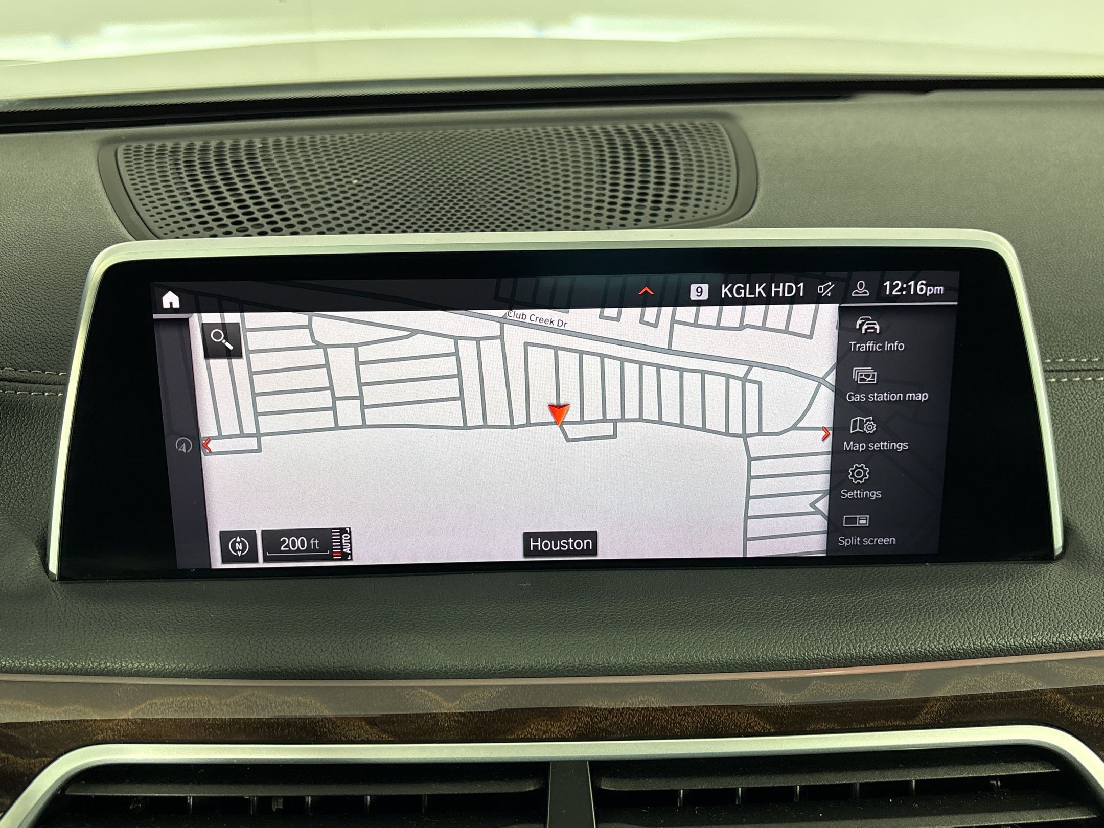 Used 2022 BMW 750Li xDrive AWD/4WD image 18