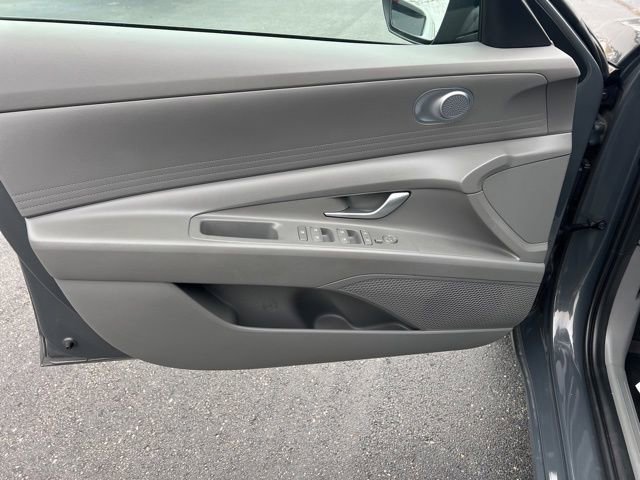 Used 2023 Hyundai Elantra SEL image 24