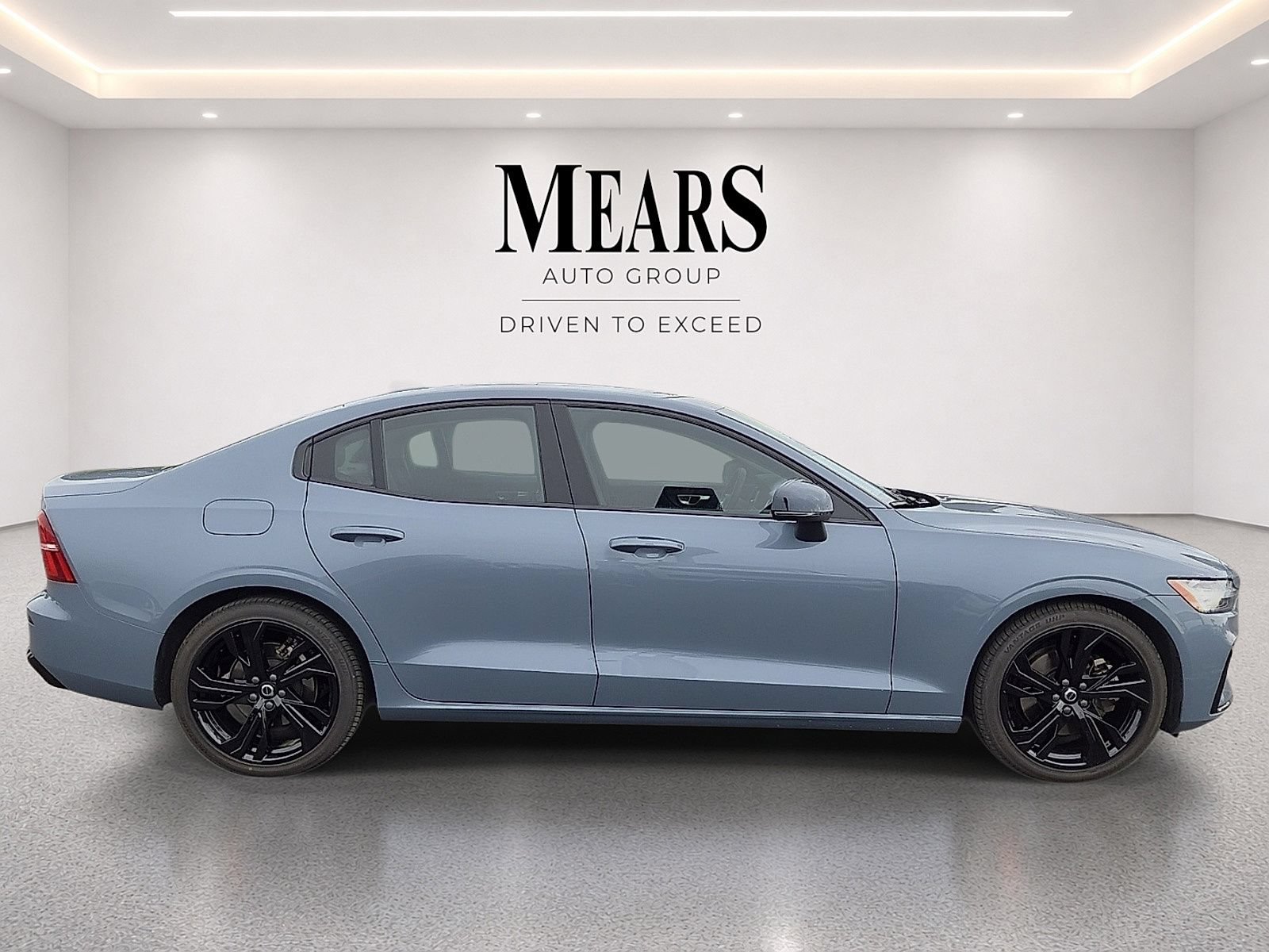Used 2024 Volvo S60 B5 Core AWD/4WD image 7