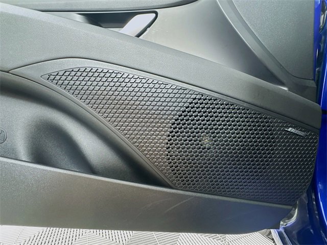 Used 2023 Hyundai Elantra Limited w/ Cargo Package image 15