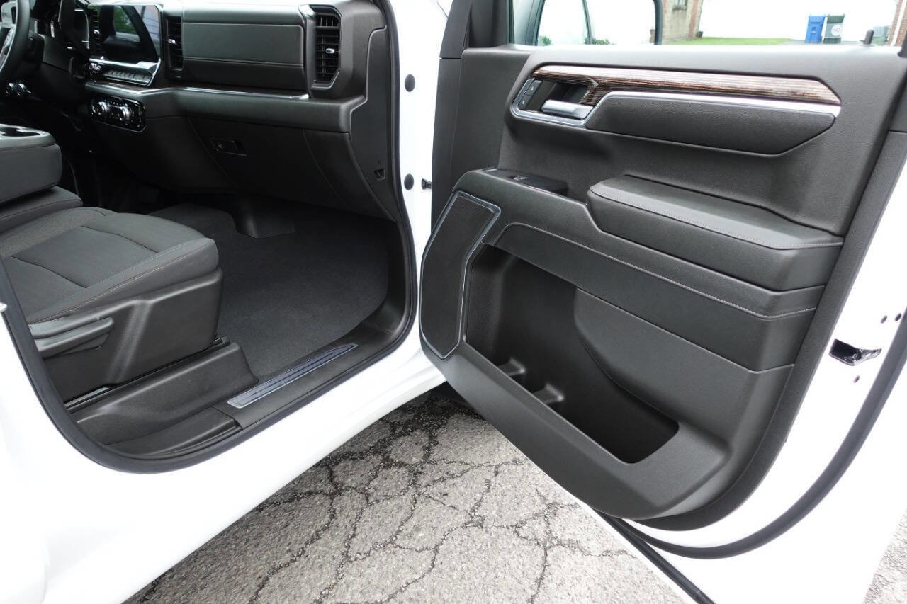 Used 2023 GMC Sierra 1500 Elevation image 29