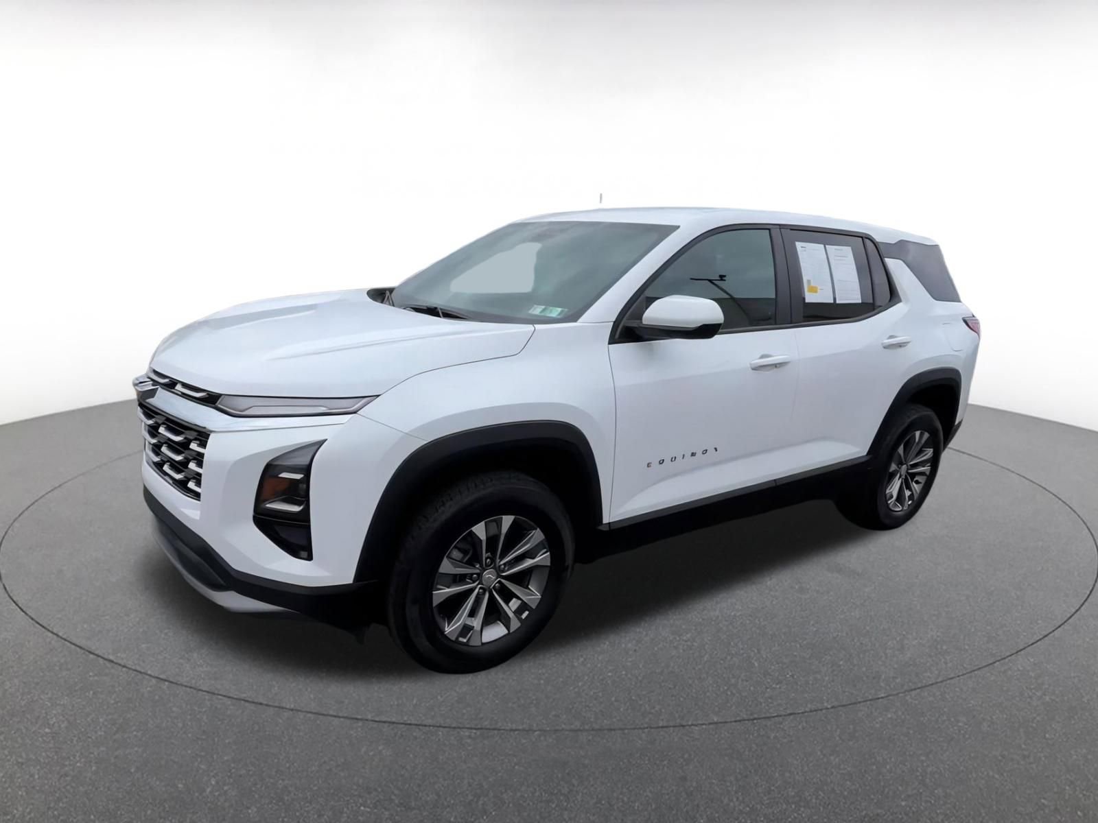 Used 2025 Chevrolet Equinox LT image 7