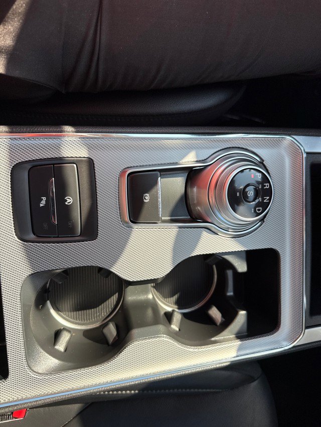 Used 2022 Ford Edge Titanium image 27