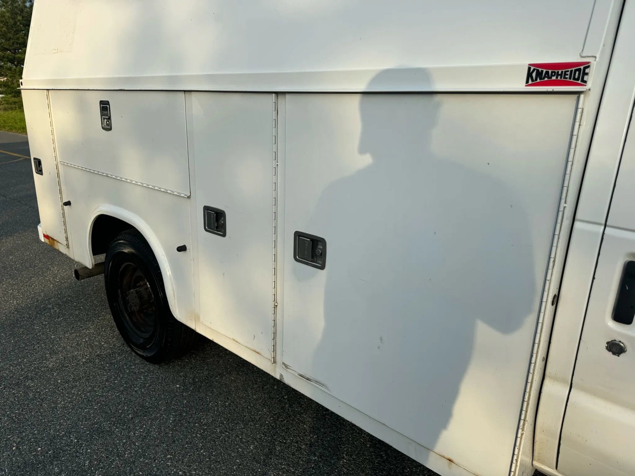 Used 2012 Ford E-350 and Econoline 350 Super Duty w/ Class I Trailer Tow Pkg image 18