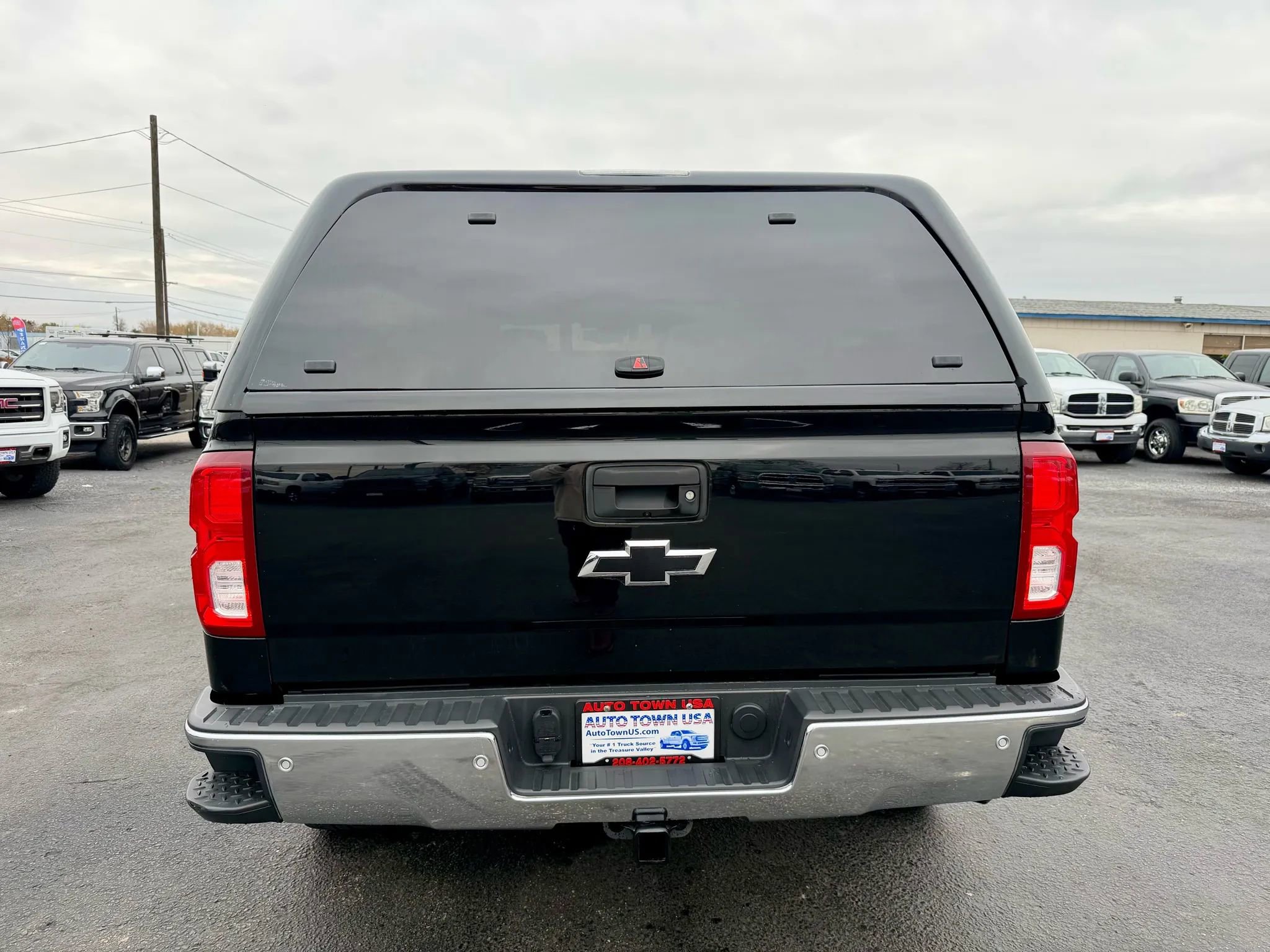 Used 2016 Chevrolet Silverado 1500 LTZ w/ LTZ Plus Package image 4