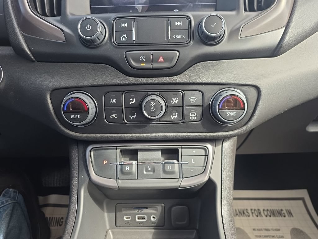 Used 2024 GMC Terrain AT4 w/ Tech Package AWD/4WD image 30