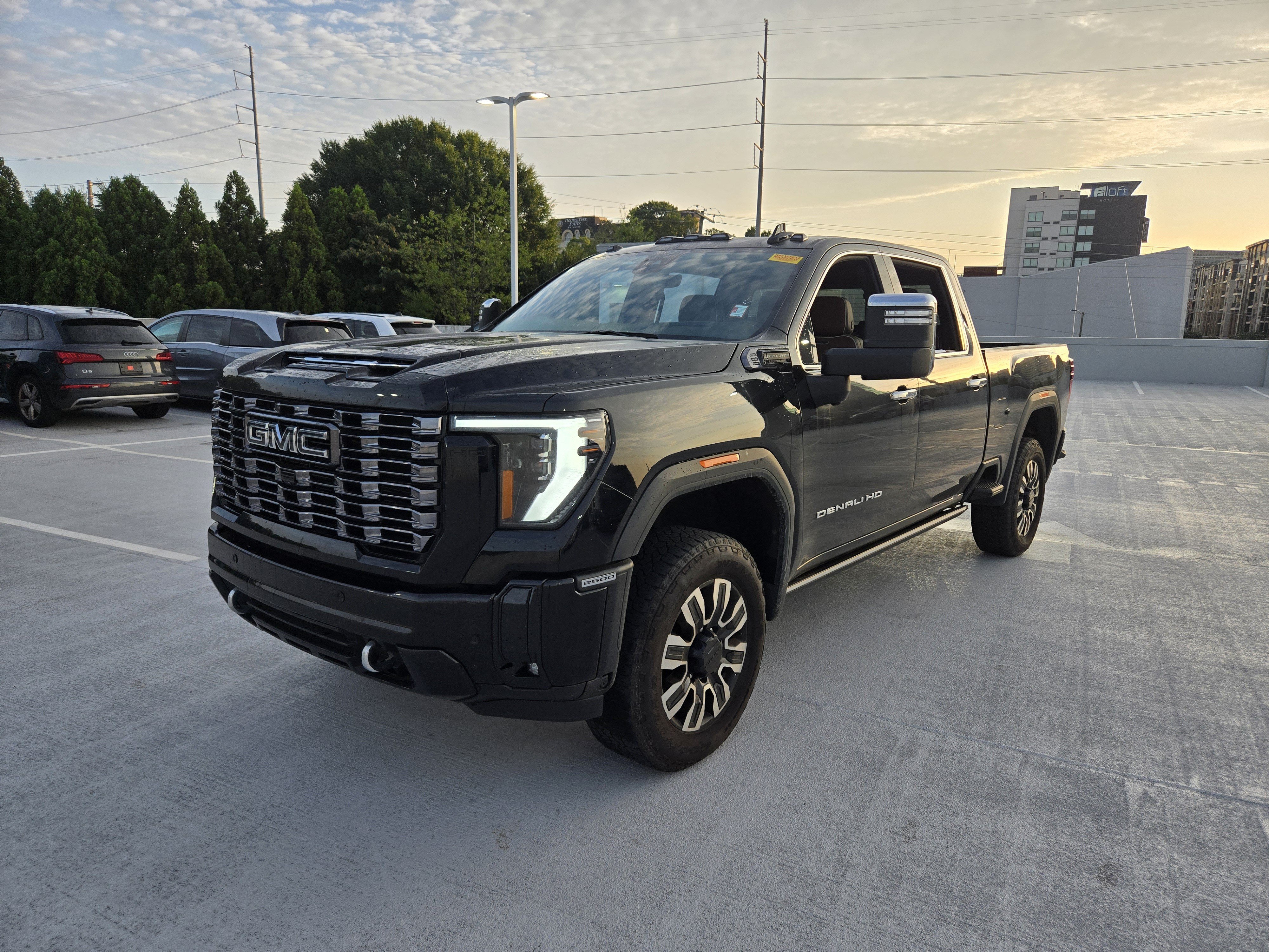 Used 2025 GMC Sierra 2500 Denali Ultimate w/ Max Trailering Package AWD/4WD video 1