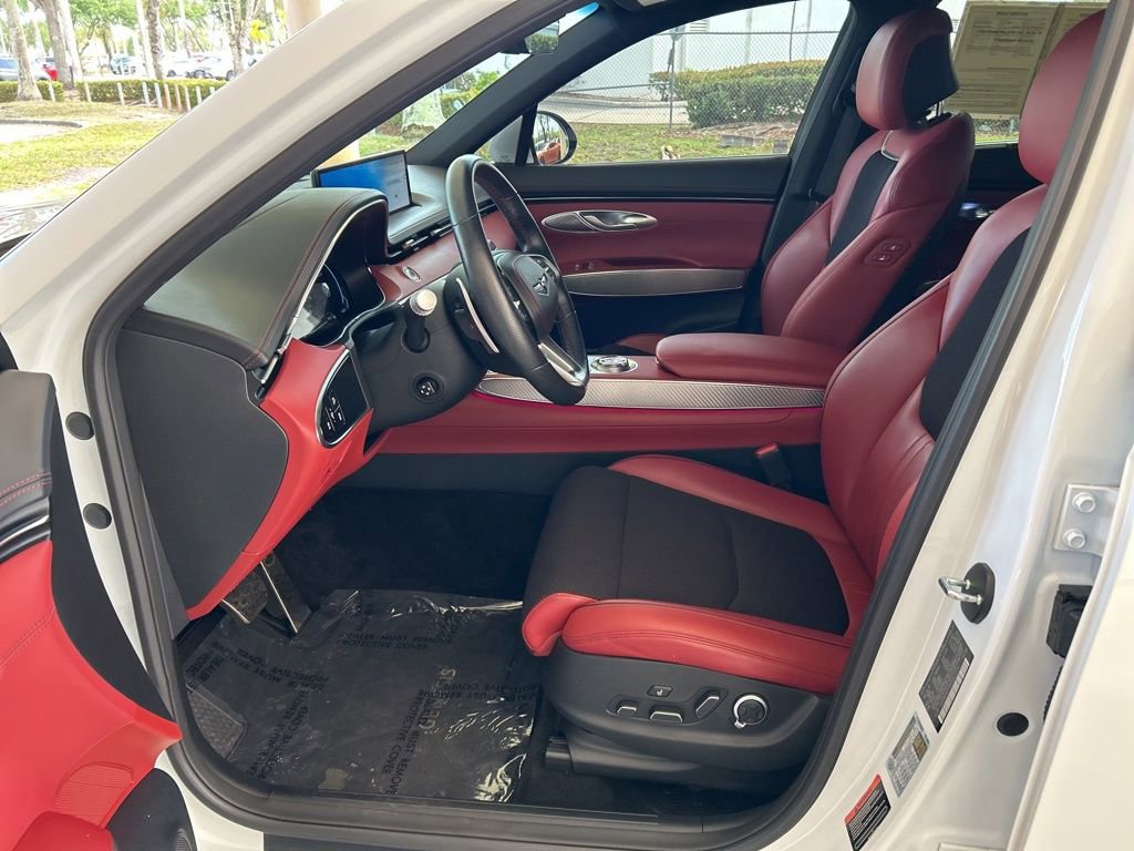 Used 2025 Genesis GV70 2.5T w/ Sport Prestige Package image 3