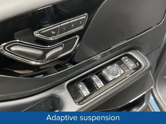 New 2026 Lincoln Aviator AWD image 18