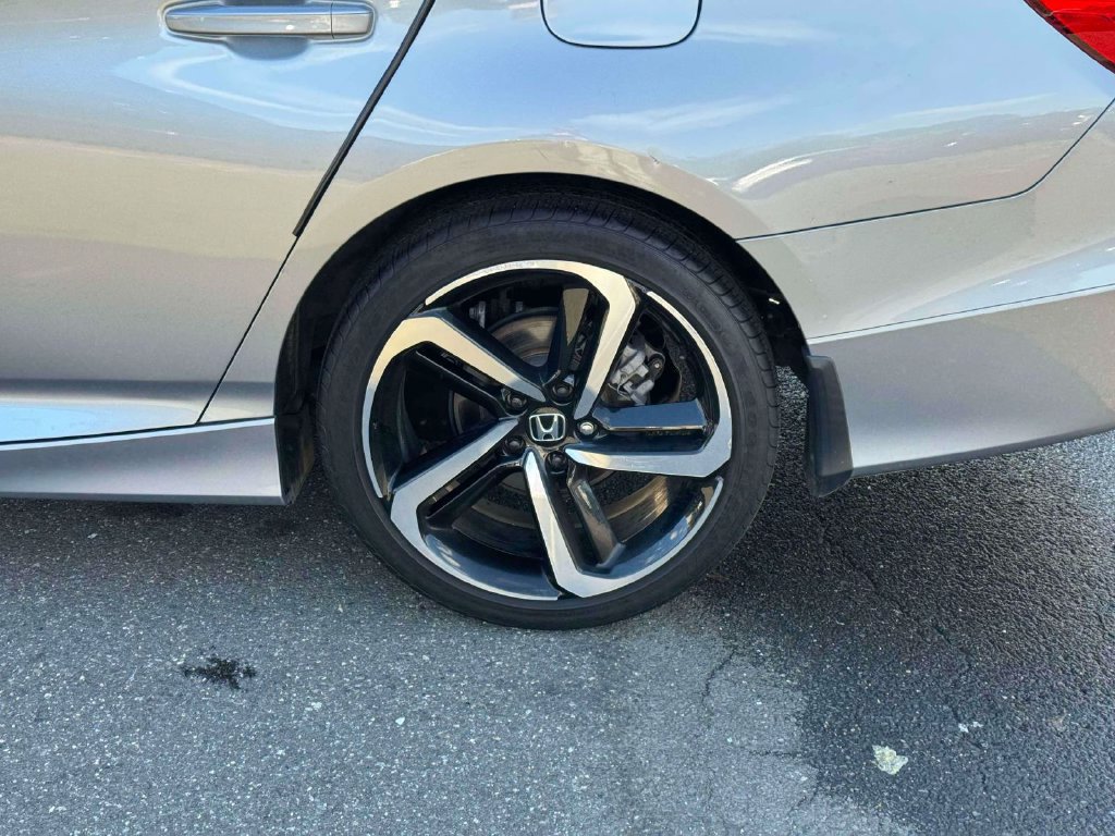 Used 2021 Honda Accord Sport image 11