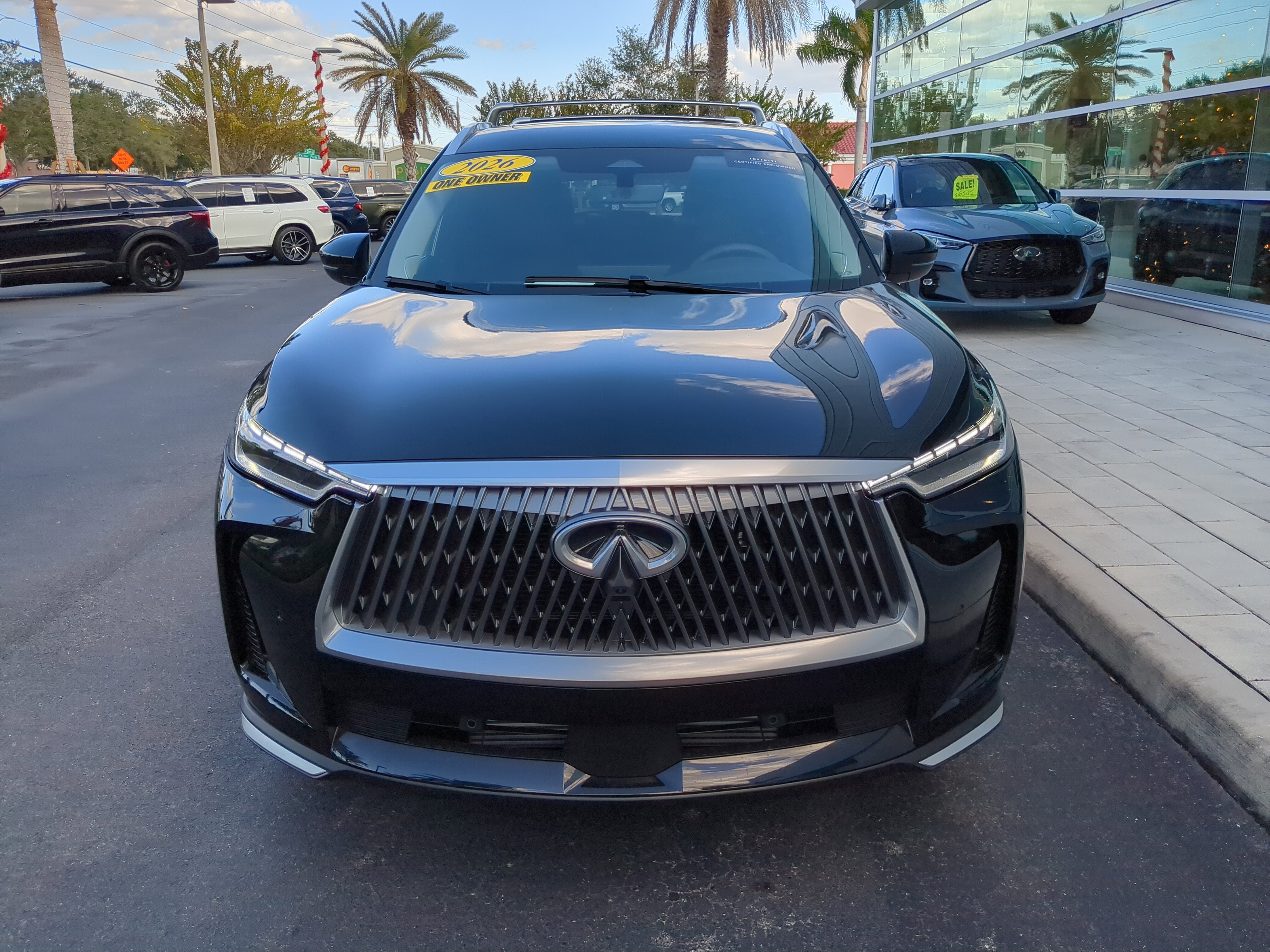 Certified 2026 INFINITI QX60 Luxe w/ Cargo Package image 2