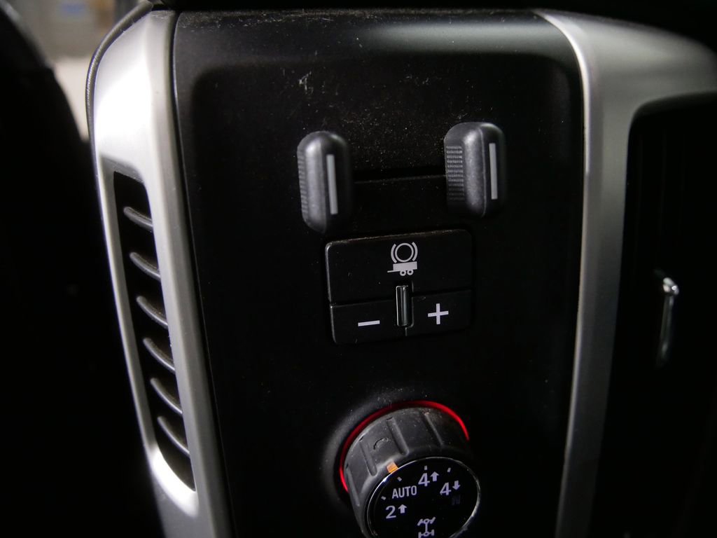 Used 2014 GMC Sierra 1500 SLT w/ SLT Crew Cab Value Package image 17