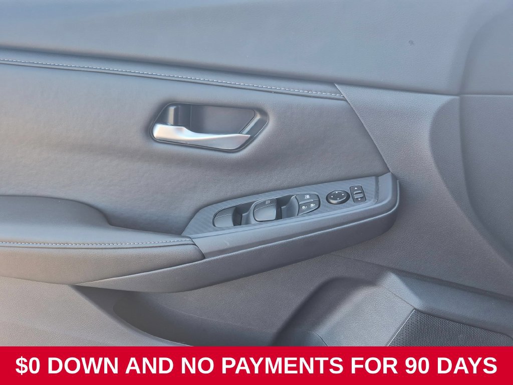 Used 2025 Nissan Sentra SV FWD image 9