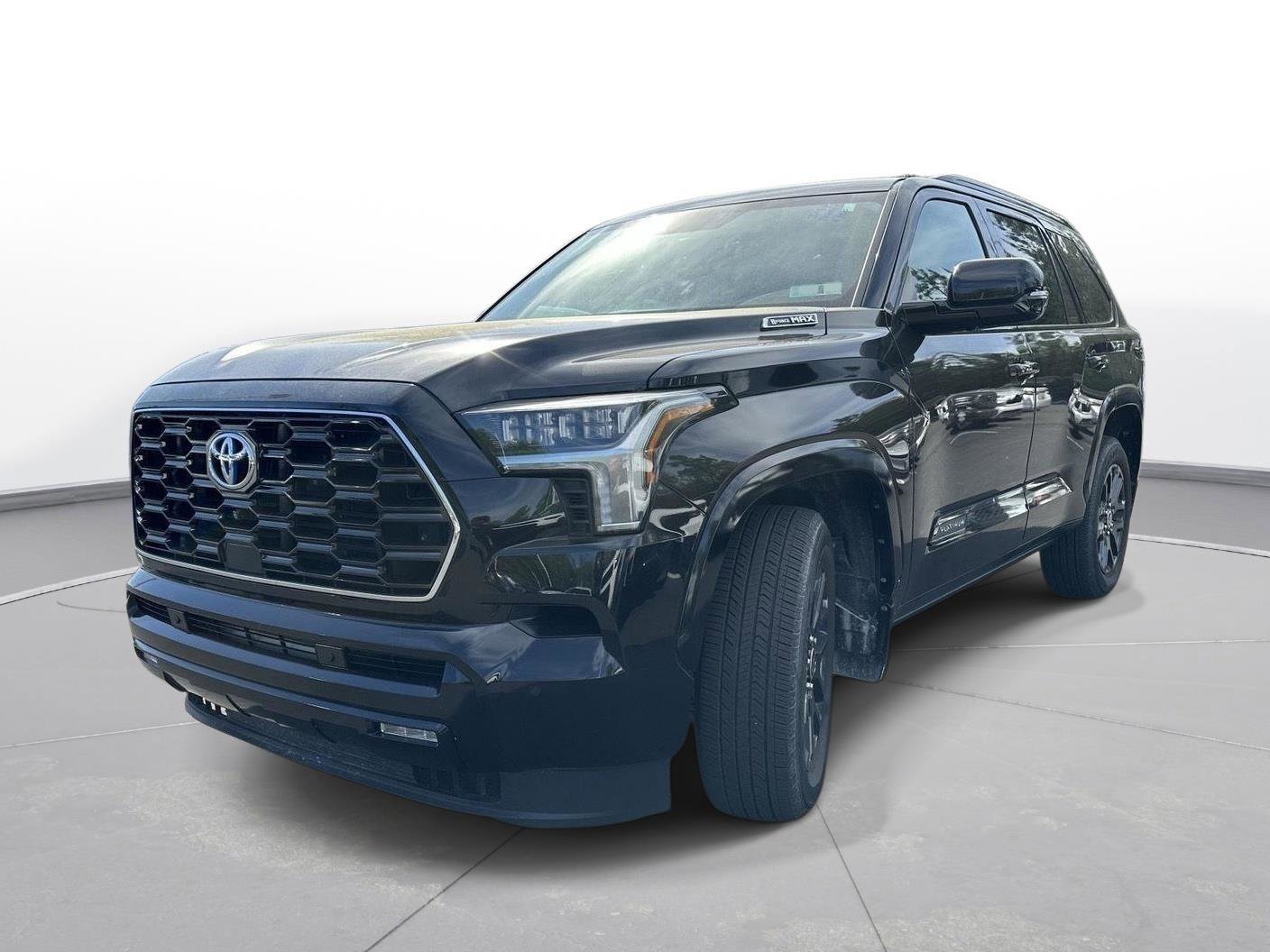 Certified 2023 Toyota Sequoia Platinum image 2