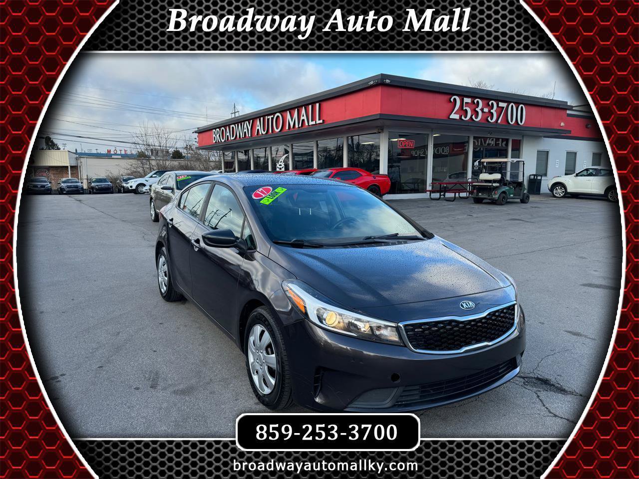 Used 2017 Kia Forte LX FWD image 1