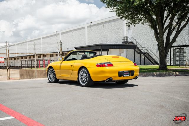 Used 2000 Porsche 911 Carrera 4 image 21