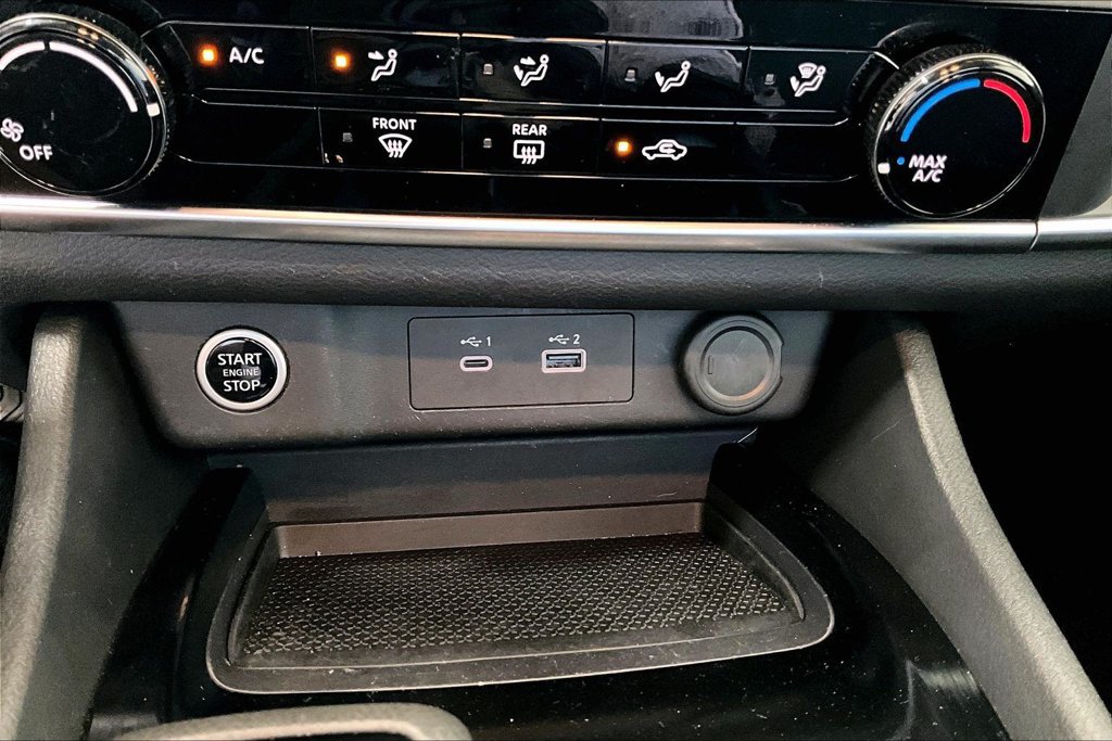 Used 2023 Nissan Rogue S FWD image 16